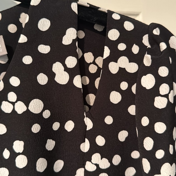 Women ASOS maternity dress in black w/ white dots aline silhouette - Picture 3 of 4